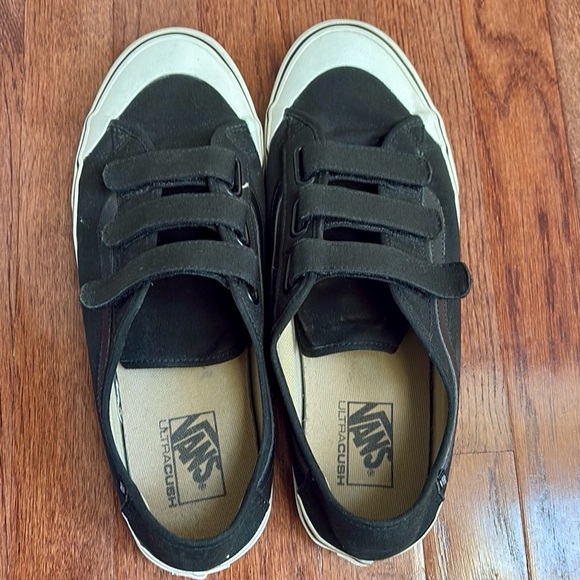 Vans Black Ball Priz Sneakers - Picture 9 of 14